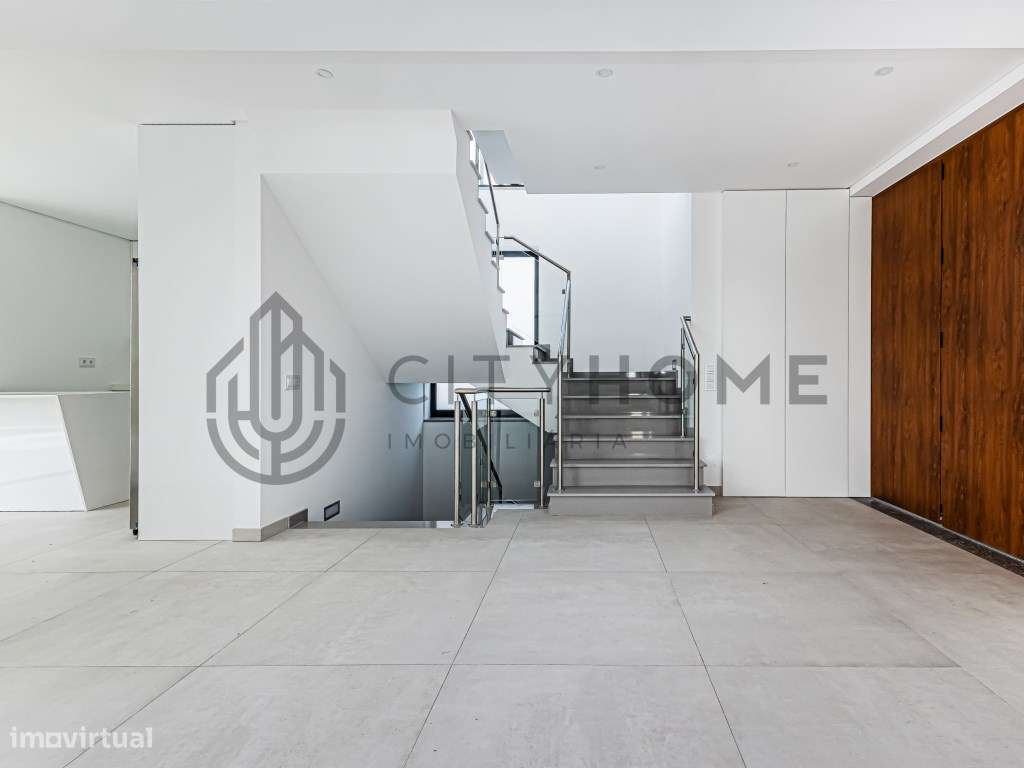 Moradia T4 com Piscina, Jacuzzi e Vista Mar em Vale Navio - Grande imagem: 4/49