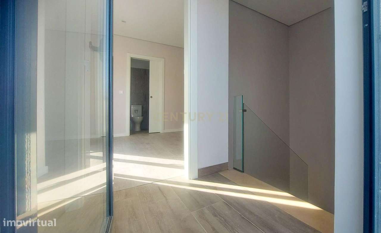 Moradia de 4 assoalhadas em construção - Possibilidade de escolher aca-11