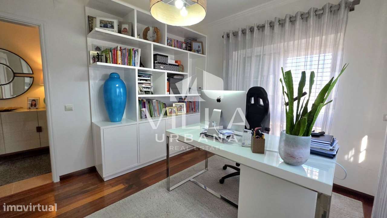 Moradia Isolada T4 com Cave, Sub-cave e Jardim | Charneca da Caparica-14