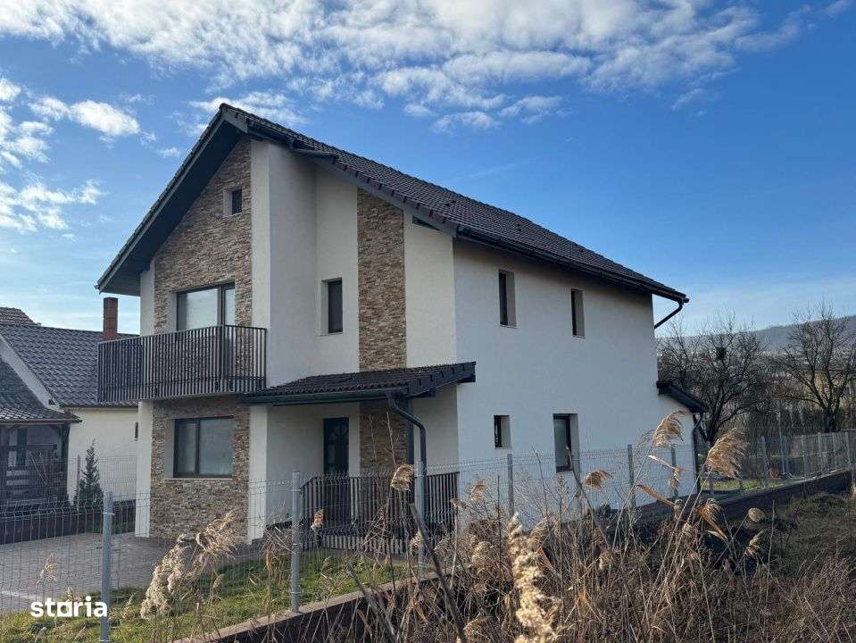 Casa Individuala, 5 camere, 120 mp, teren liber 450 mp, Chinteni - Imagine principală: 3/11