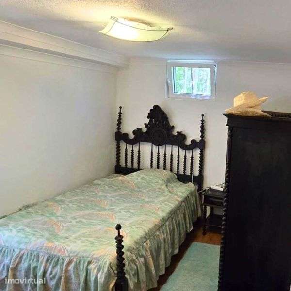 Moradia T4 - c/área para Reconstrução – Oportunidade - Grande imagem: 4/12