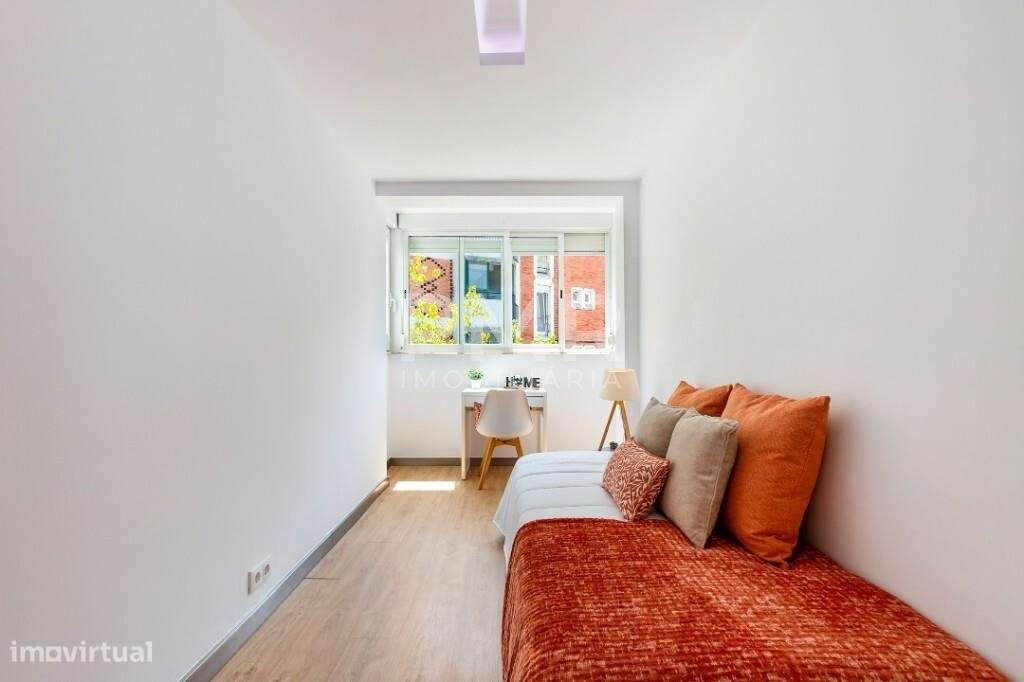 Apartamento T3 remodelado nos Olivais-21