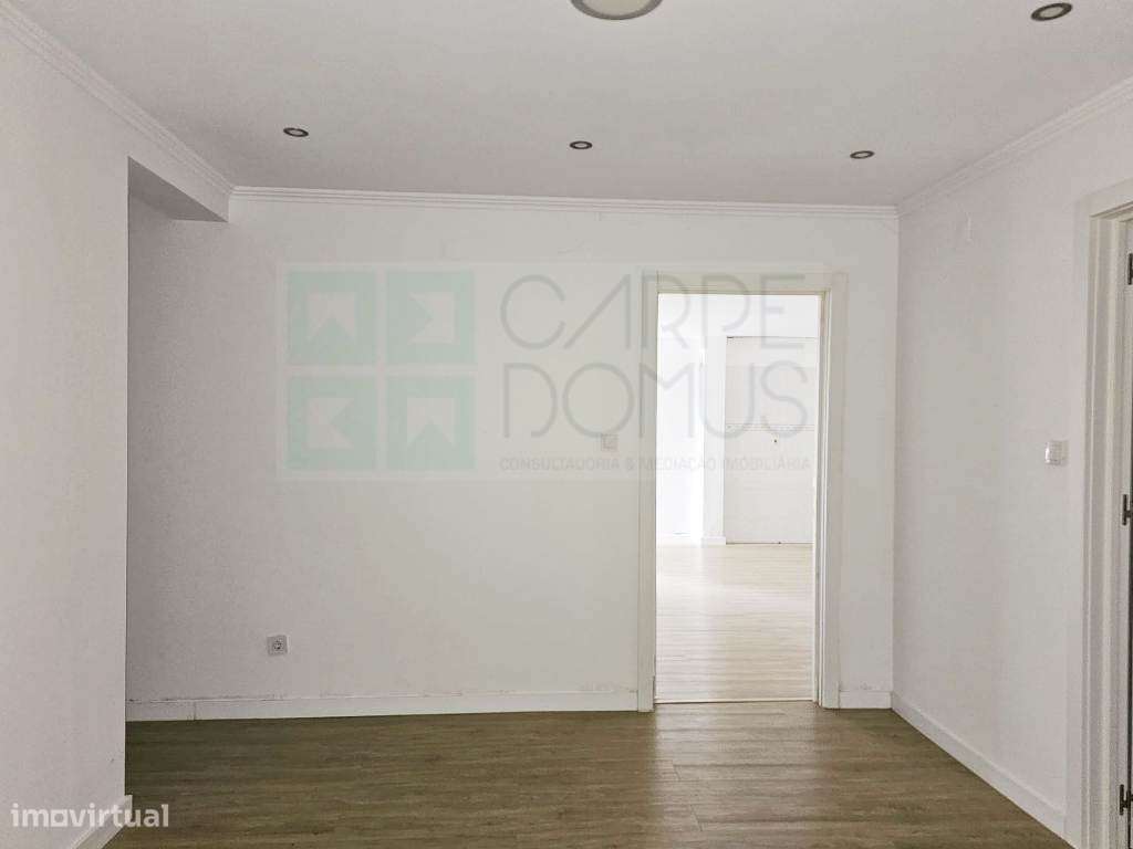 Espaçoso apartamento T3 na Ramada, Odivelas-7