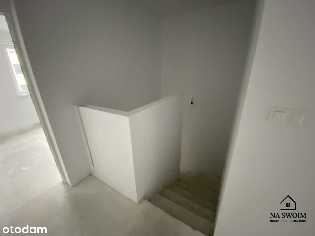 Nowoczesny dom z ogródkiem i garażem – 4 sypialnie-11