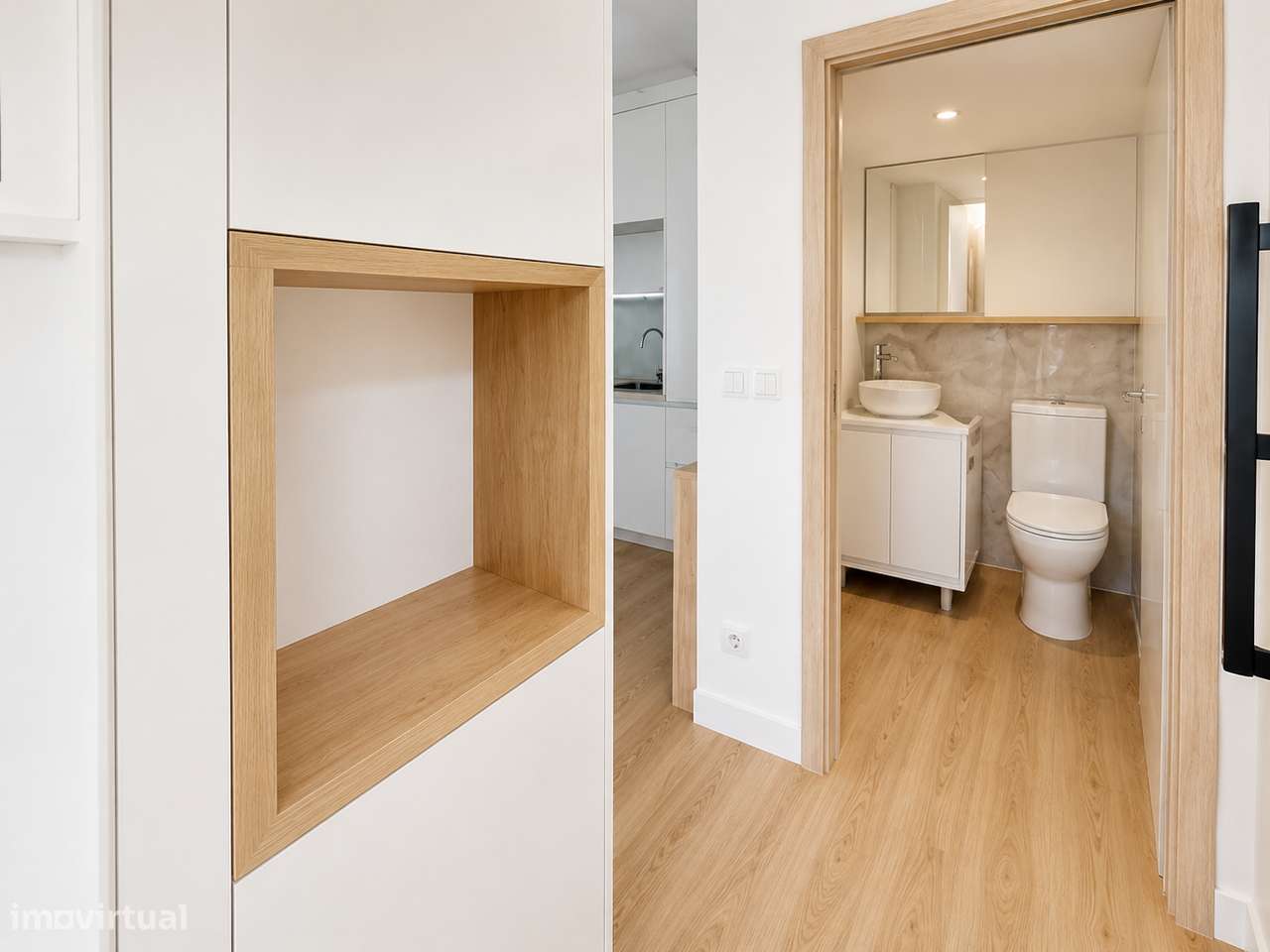 T0 pronto a habitar na Rua Faria Guimarães, Porto-3