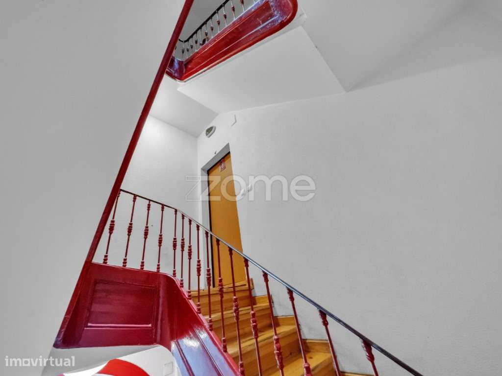 Apartamento T4 Intendente-12