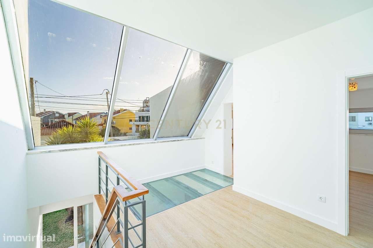 Moradia T6 com Piscina - Charneca de Caparica-40