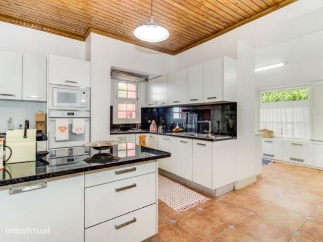 Quinta de Luxo com Duas Moradias e Vista Mar – Um Refúgio Exclusivo no-34