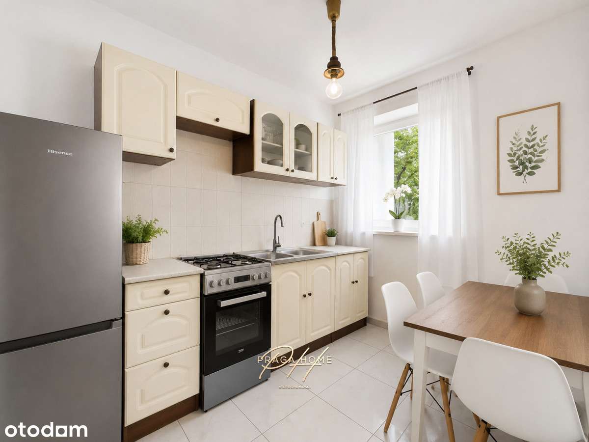 33 m² z dużym balkonem i widną kuchnią – pohled 2