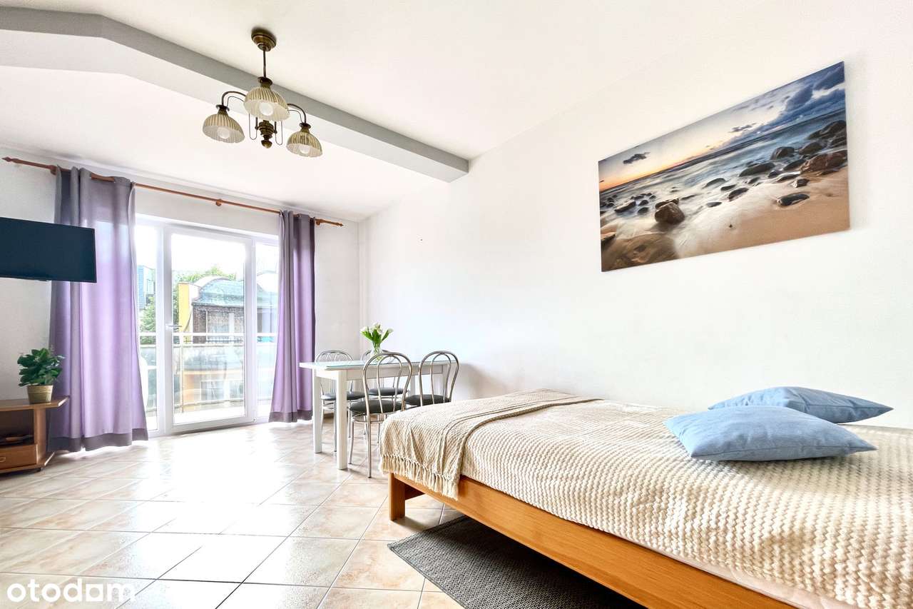 Słoneczna kawalerka w kołobrzeskim PORCIE-7