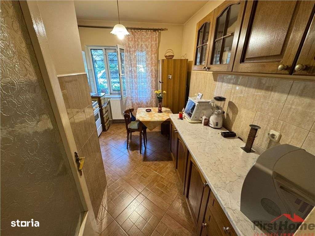 Apartament 3 camere, etaj 1, zona Garii , decomandat, parcare - Imagine principală: 2/17