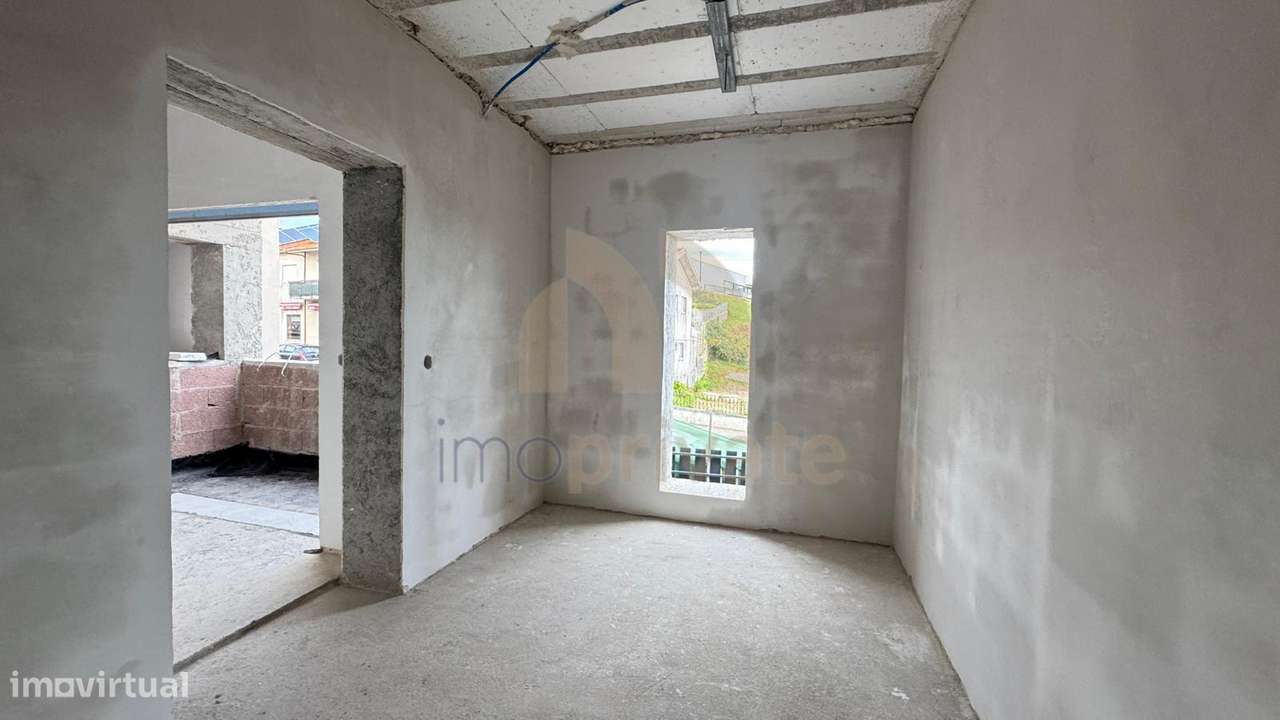 Apartamento T2 NOVO - Em Barrosas-12