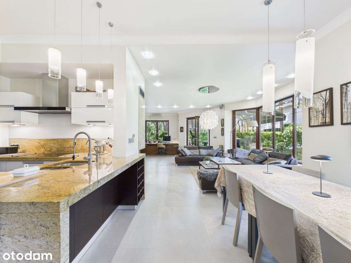 Nietuzinkowa, Absolutnie WyjĄtkowa Lokalizacja-12