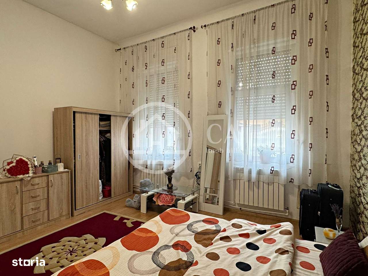 Apartament de vânzare la curte comună în zona Ultracentrală, Oradea - Imagine principală: 2/10