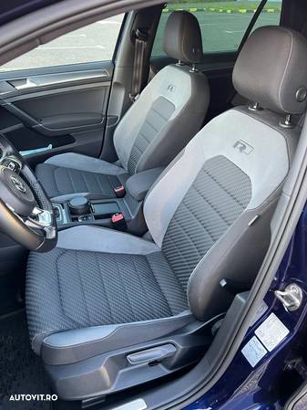 Volkswagen Golf 1.5 eTSI ACT DSG MHEV R-Line - 8