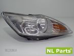 Farol Ford Focus - 1