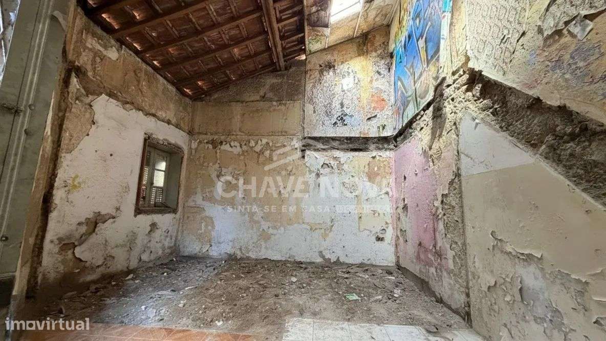 MORADIA T1 - PARA REMODELAR - FONTAINHAS-6