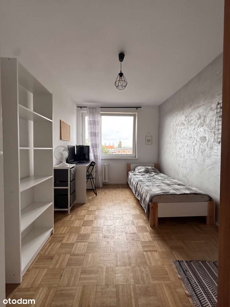 10 metrowy pokój | blisko uniwersytetu| blisko rynku | Na Szańcach 10a
