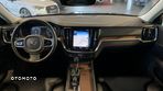 Volvo V60 Cross Country - 13