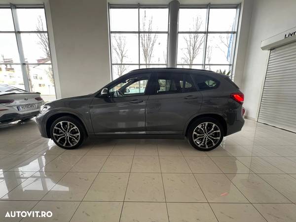 BMW X1 xDrive20i AT - 16