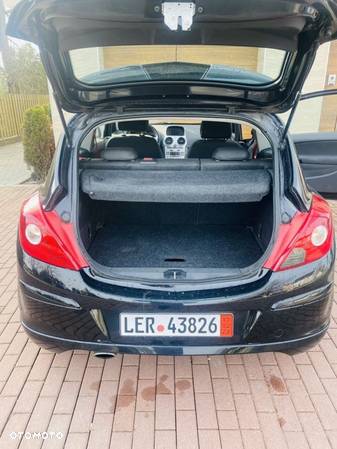 Opel Corsa 1.6T GSI - 8