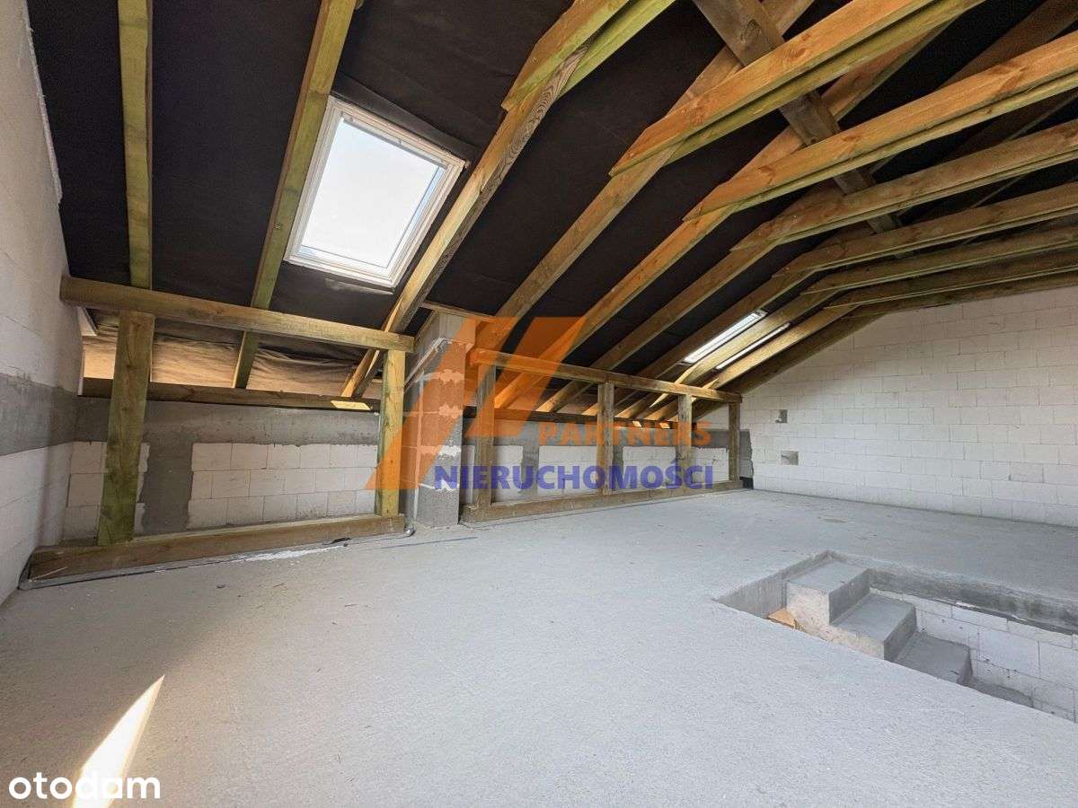 Segment z ogrodem i poddaszem użytkowym.-15