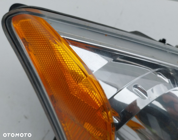 Lampa przód prawa Dodge Caliber 2007 - 8