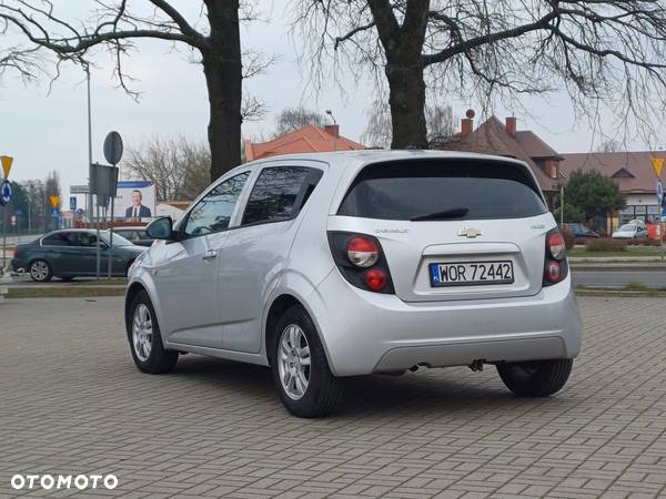 Chevrolet Aveo 1.2 LT - 7