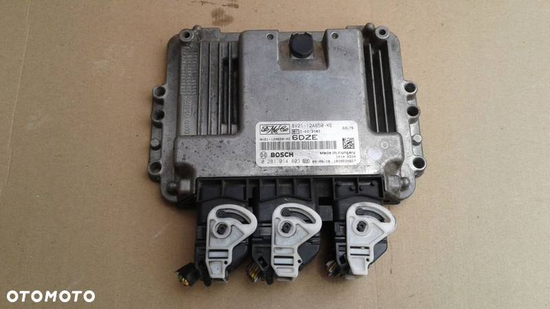 Ford Fiesta MK7 sterownik silnika 8V21-12A650-KE - 1