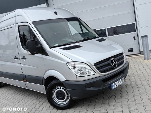 Mercedes-Benz Sprinter 319 - 18