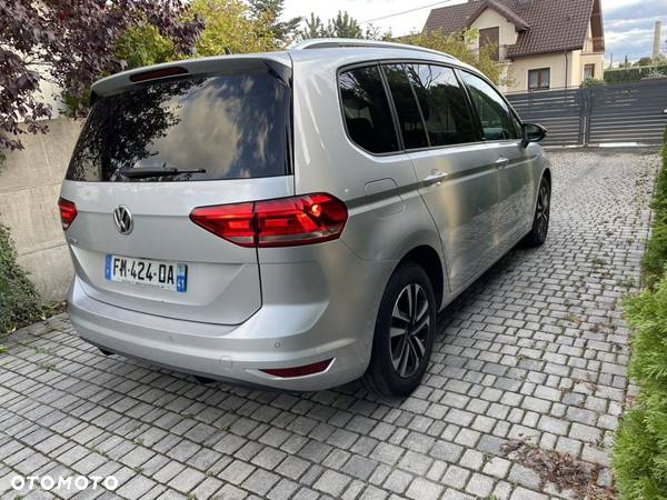 Volkswagen Touran 1.5 TSI EVO IQ Drive - 4