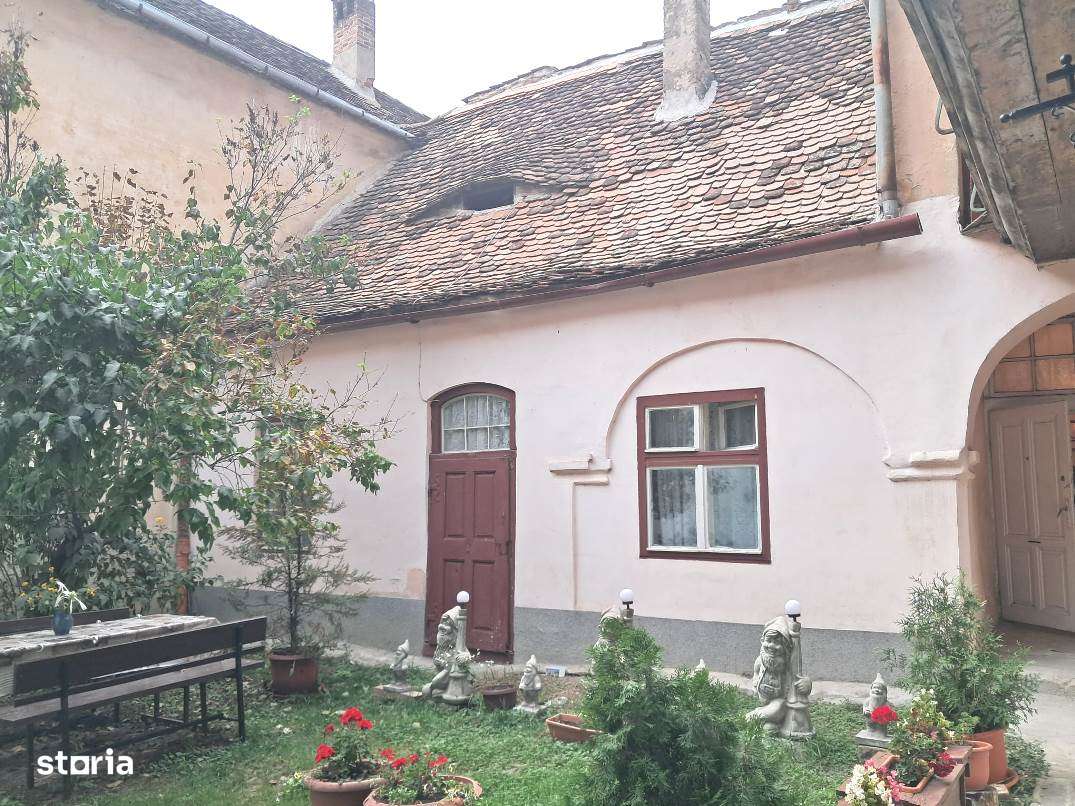 Apartament la casa in zona centrala pretabil birouri-3