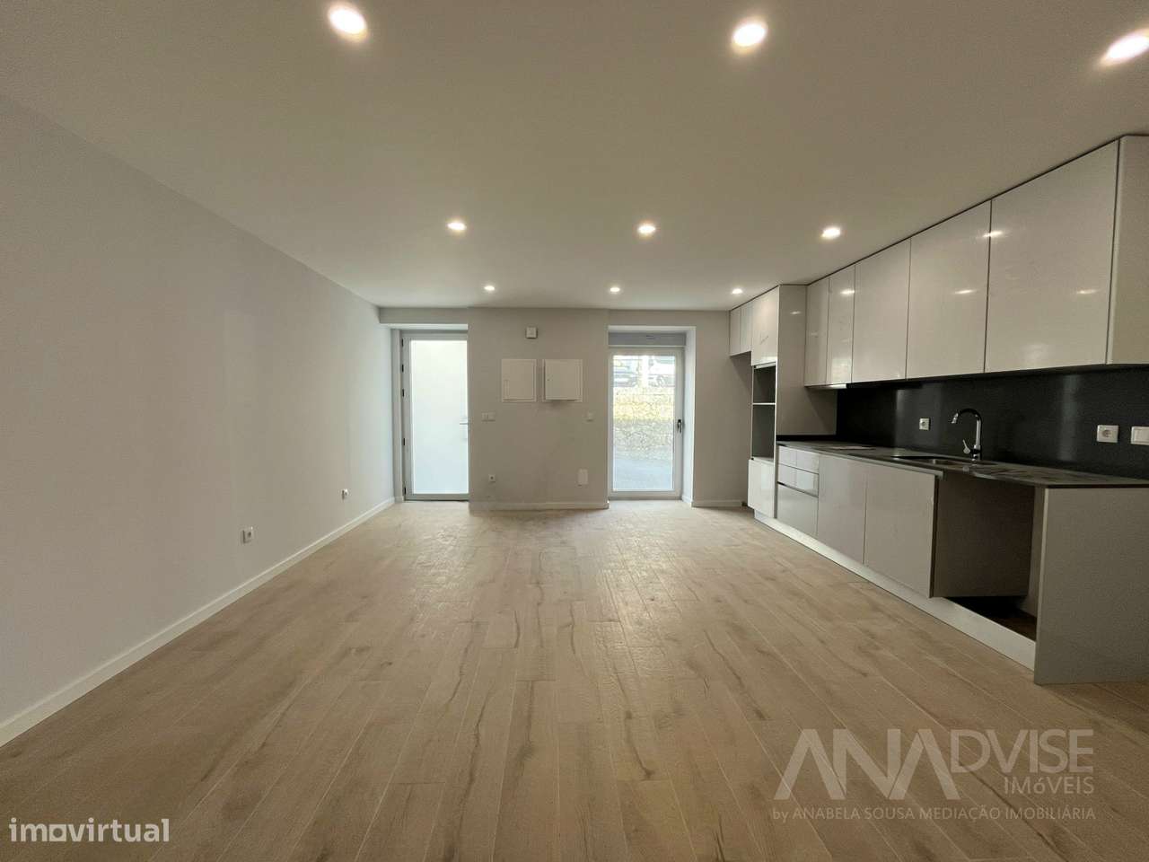 Apartamento T1+1 Venda em Cavernães,Viseu - Grande imagem: 4/32