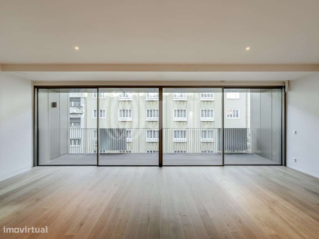 Apartamento T3 na Avenida da Liberdade, Lisboa - Grande imagem: 2/29