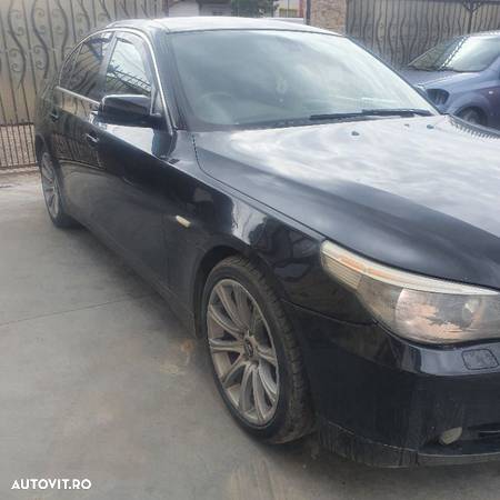 Dezmembram BMW 520 d e60 - 4