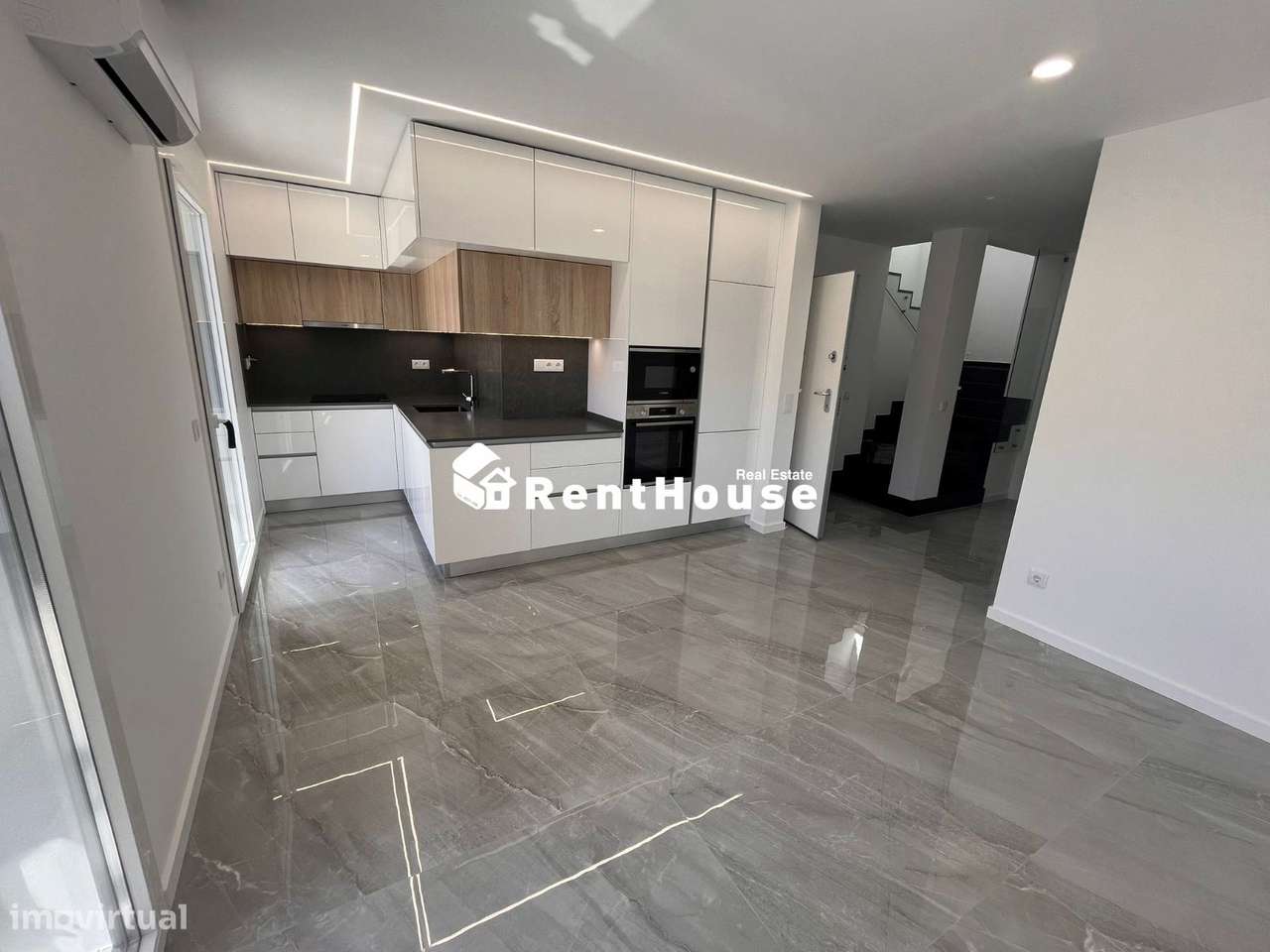 T1 com acabamentos de qualidade - Grande imagem: 2/13