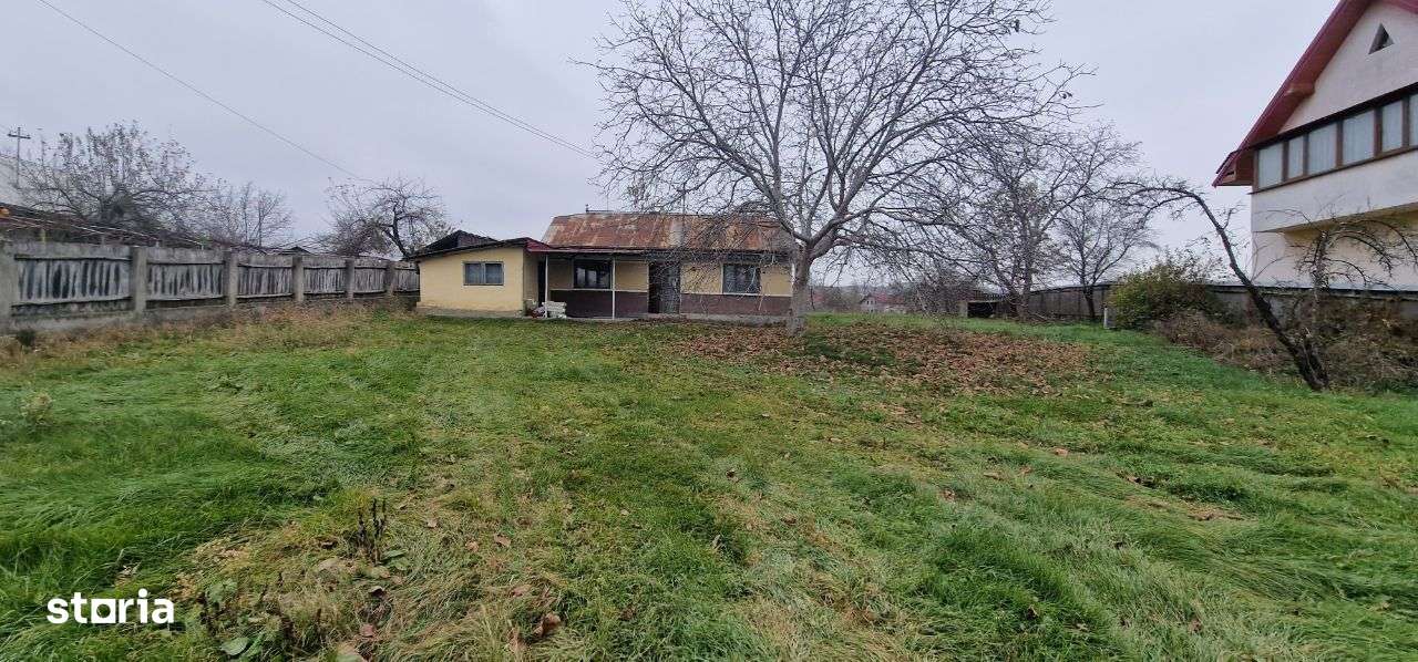 Teren Intravilan 1.098 mp. cu casa batraneasca Prajesti-Bacau - Imagine principală: 4/6