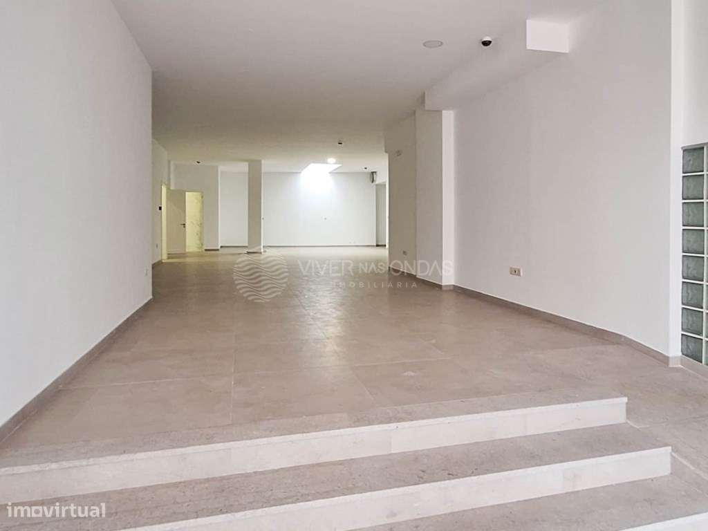 Loja Central de 205 m² com Garagem - Centro da Maia - Grande imagem: 2/14