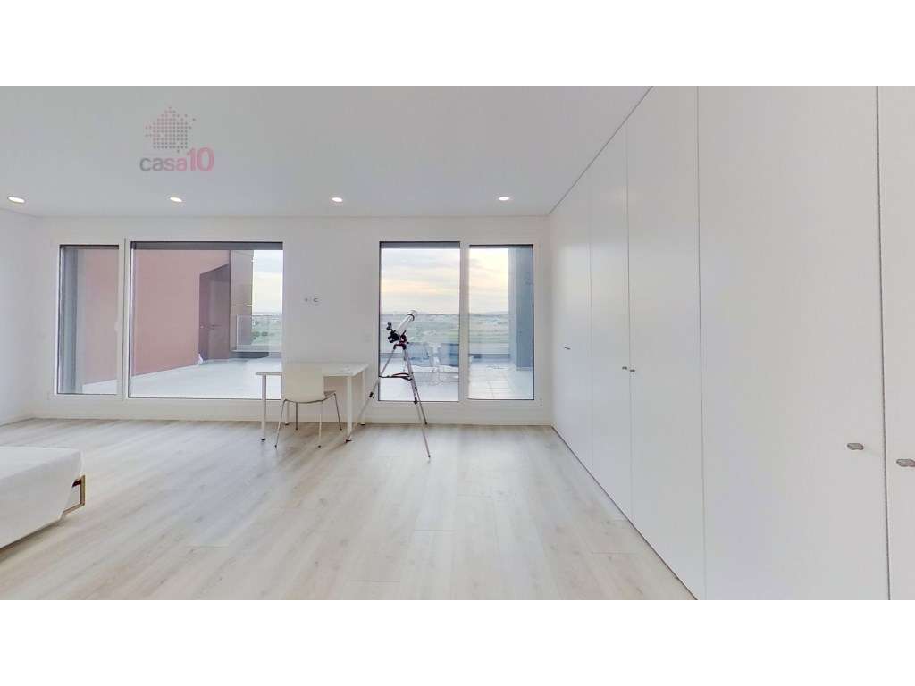 Penthouse Duplex T5 de Luxo, para venda no Montijo-24