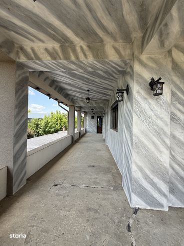 Casă cu 6 camere de vânzare în sat Urleasca-10