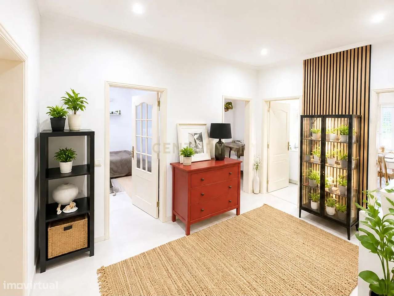 Apartamento T2 na Estrada das Laranjeiras com logradouro-18