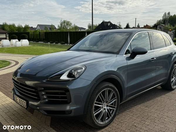 Porsche Cayenne Standard - 1