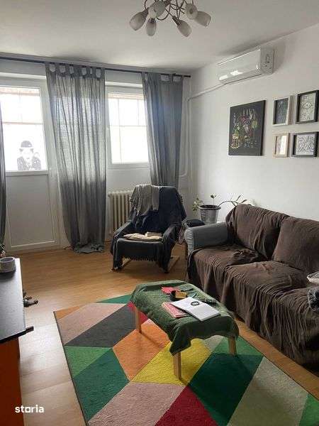 Vand apartament 3 camere, direct proprietar