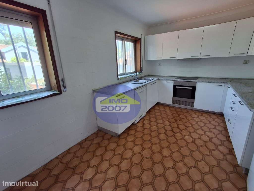 Moradia T3 em Miramar-10