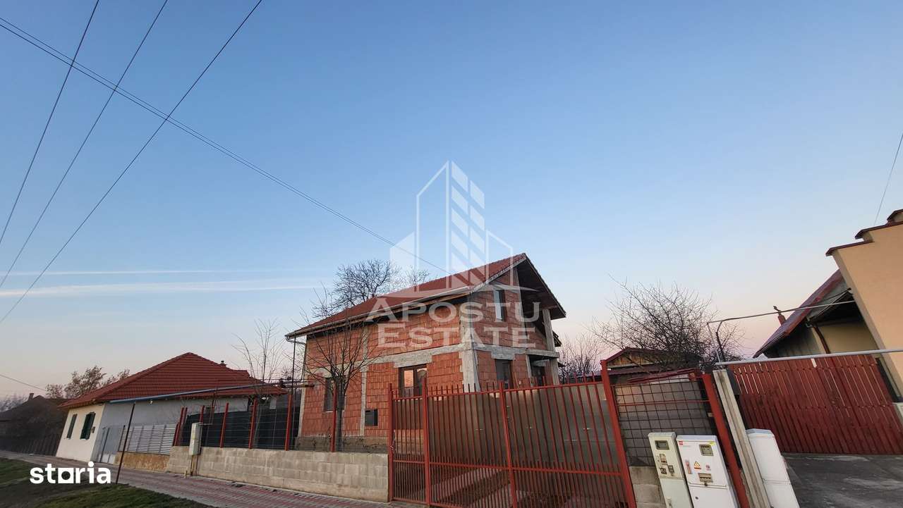 Casa individuala,190 mp utili,garaj si teren de 700 mp,Satchinez - Imagine principală: 2/9