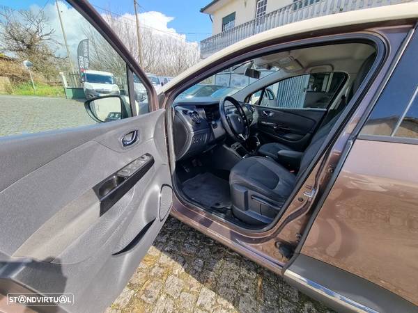 Renault Captur 1.5 dCi Exclusive - 18