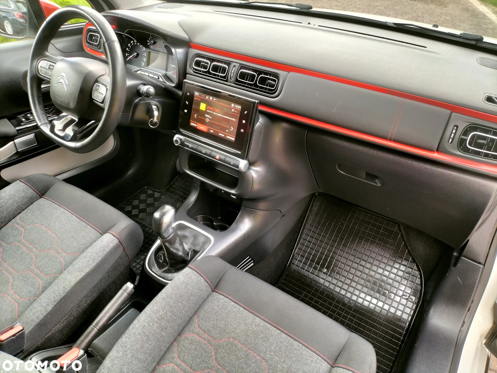 Citroën C3 Pure Tech 110 Stop&Start RED BLOCK - 17
