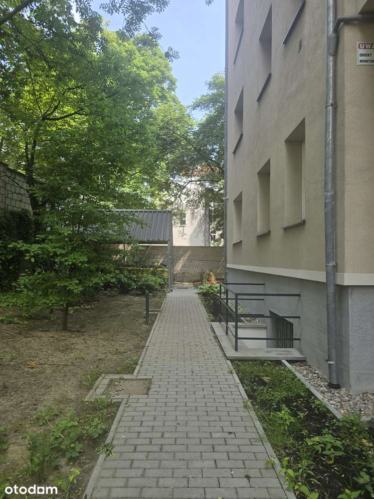 Lokal użytkowy z tarasem na dachu blisko CITY PARK - ul. Grottgera-16