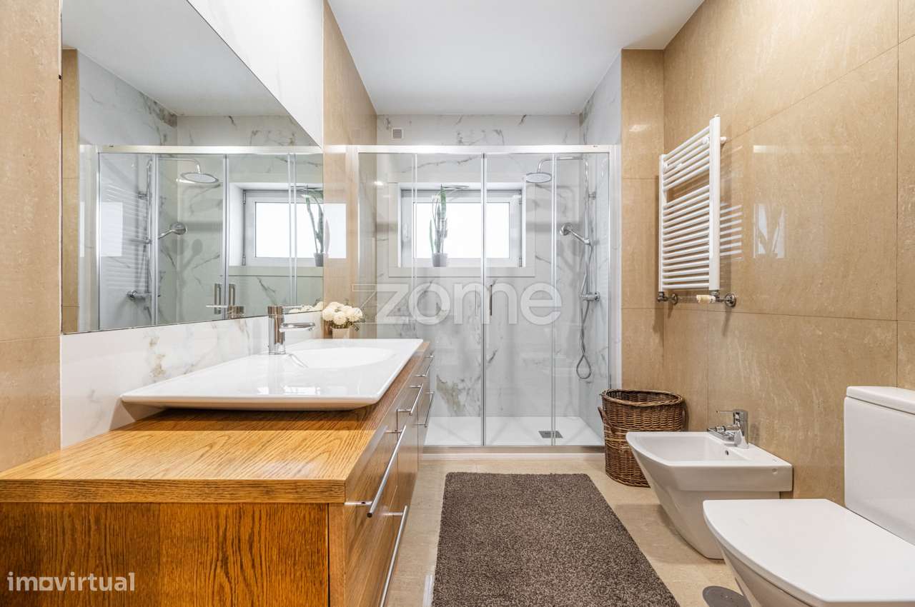 Moradia T3 c/Suítes e Piscina na Quinta das Luzes-19