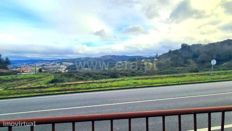 Loja / Lousada, Lustosa e Barrosas (Santo Estêvão) - Grande imagem: 4/13